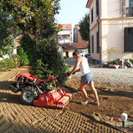 Lavorazione terreno con fresa interrasassi