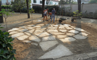 Pavimentazione con pietre area gazebo